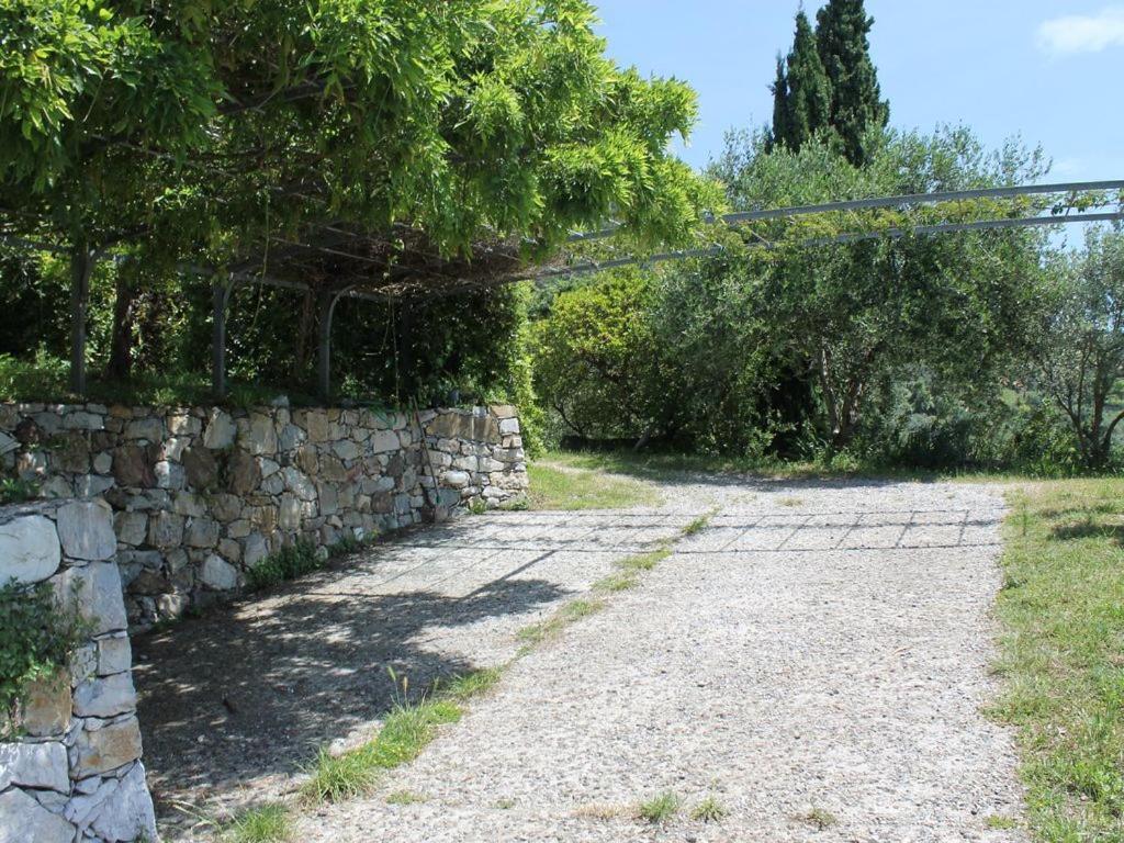 Cottage La Casa Del Pittore Reggimonti Luaran gambar