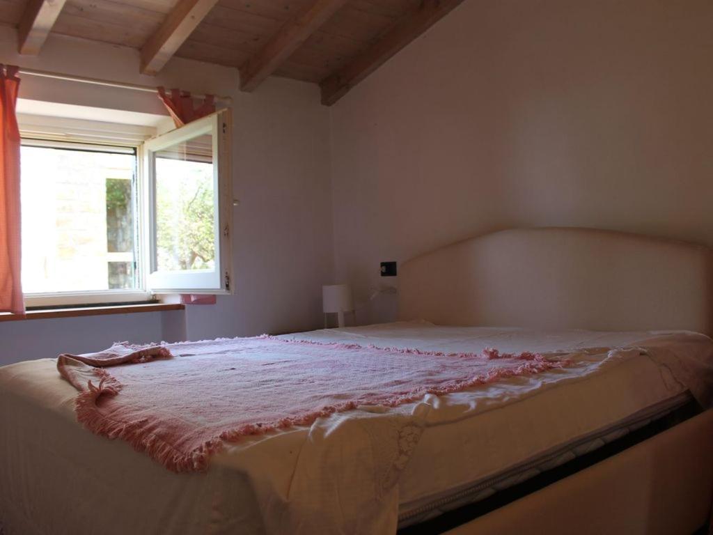 Cottage La Casa Del Pittore Reggimonti Luaran gambar
