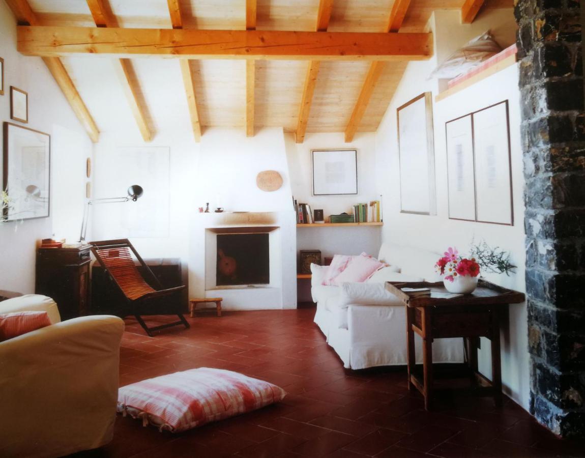 Cottage La Casa Del Pittore Reggimonti Luaran gambar