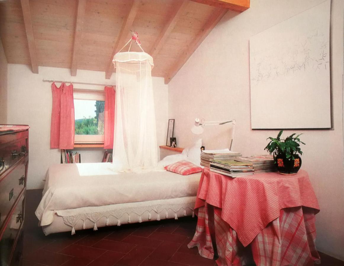 Cottage La Casa Del Pittore Reggimonti Luaran gambar