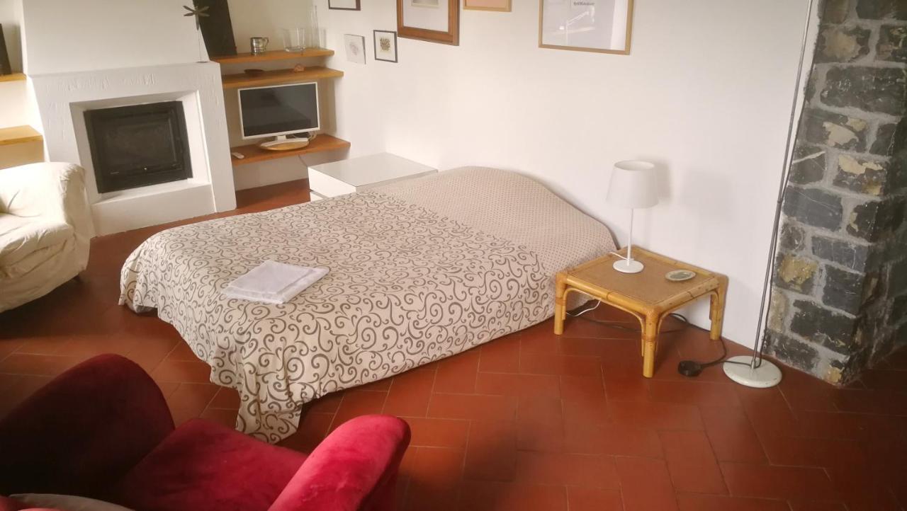 Cottage La Casa Del Pittore Reggimonti Luaran gambar